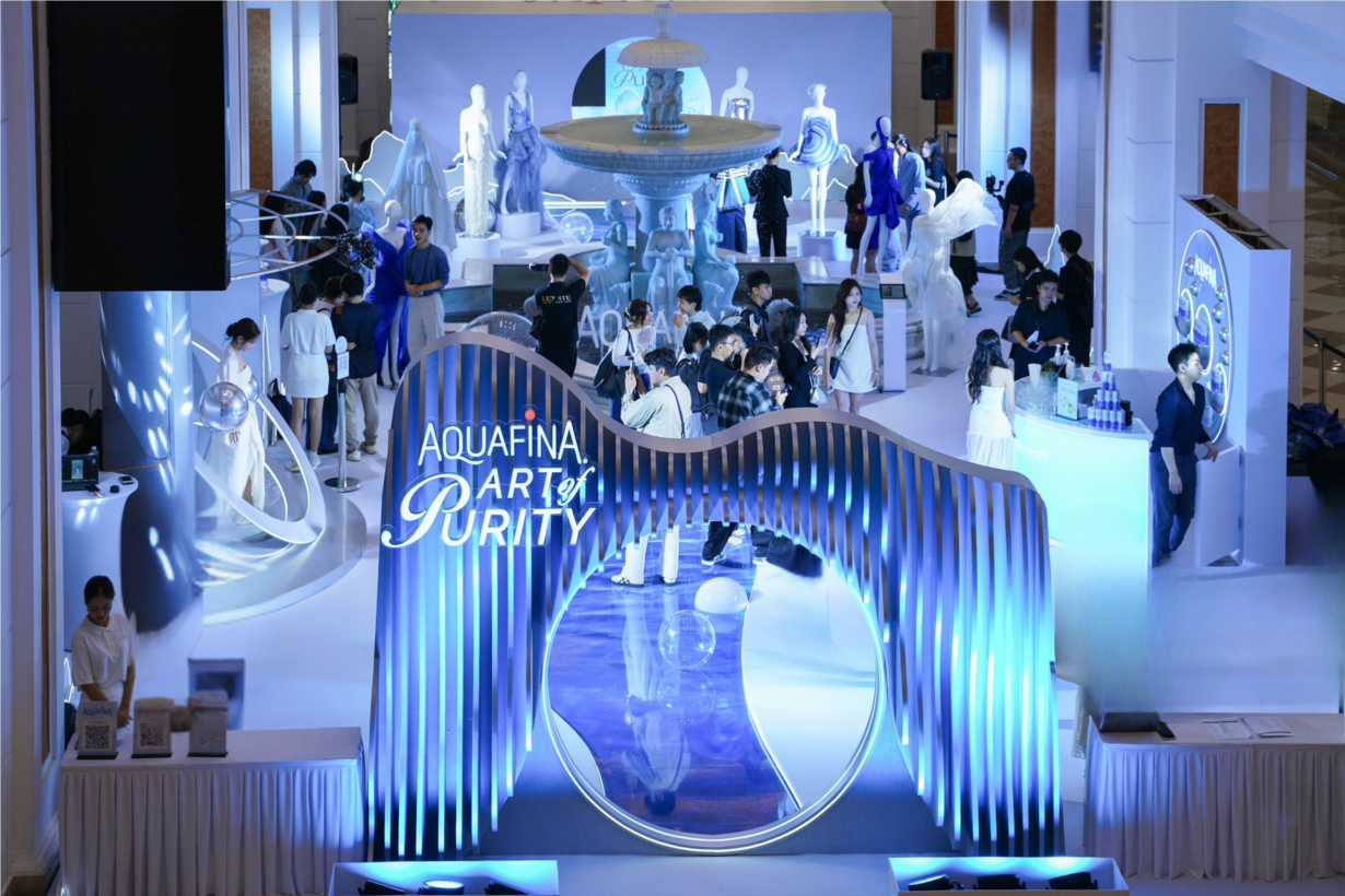 Triển lãm thời trang và tương tác nghệ thuật 